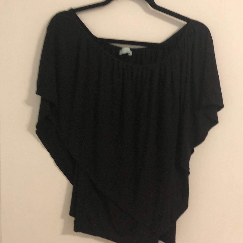 Drape front tee too off shoulder too